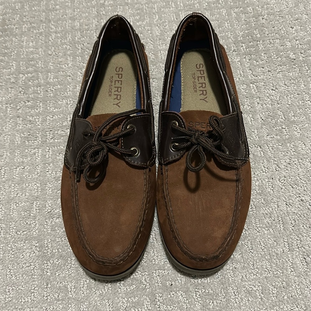 Size 10.5 Men’s Sperry Topsider. Only worn 1 time